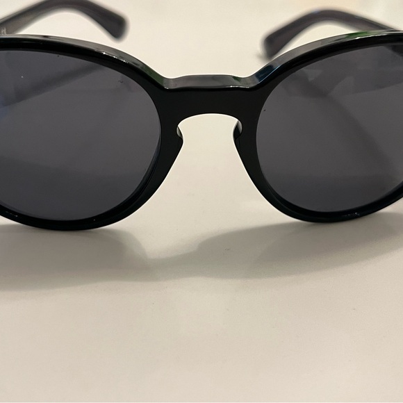 Giorgio Armani Sunglasses 🕶️ - Picture 7 of 12